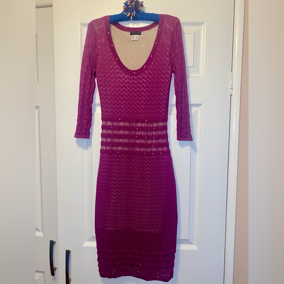 Cute Sparkly Dress - Picture 1 of 6